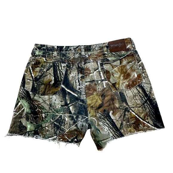 Wrangler Pro Gear Jeans Mens 38” Camo Realtree Hunting Cut Off Shorts - Picture 3 of 8